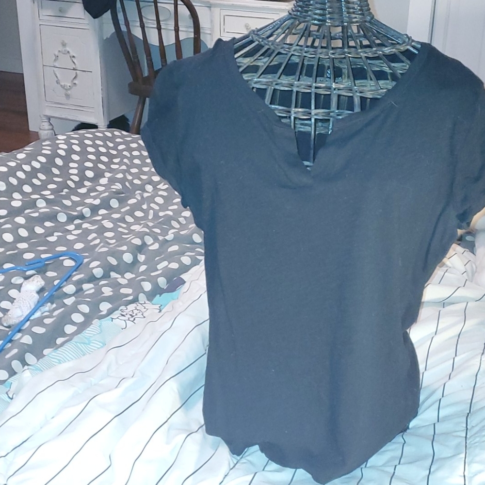 New York & Company T-shirt